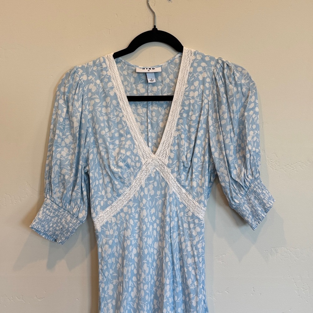Rixo Gemma Midi Dress in Blue and White Floral Print Size 2 Rixo x Target Collab